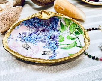 Decoupage Clam Shell Ring Dish: Lilac Floral Jewelry Holder