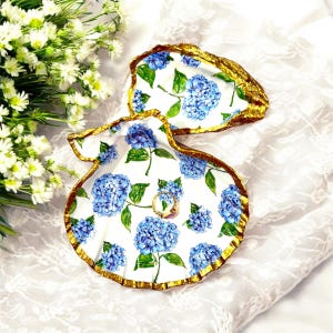 Blue Hydrangeas Oyster Ring Holders / Seashells  Trinket Dish /Shell Jewelry Holder/ Decoupage Ring Dish /Shell Jewelry Tray/ Wedding Gift