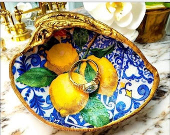 Lemons Shell Ring Dish ,Gift for Couples,Italy Capri Amalfi Blue Tiles and Lemons Ring Holder ,Gift for Engagement,Bride ,Bridesmaid ,Mom