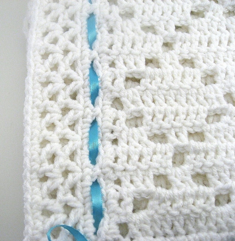 PDF Pattern Crocheted Baby Afghan, DIAMOND LACE Baby Afghan Blanket Pattern image 3