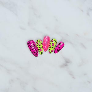 Neon Scene Queen | Hot pink and Green Emo Press on Nails | Leopard Print Zebra Print Glitter Nails | Y2K 2000&#39;s Fashion Reusable Nails