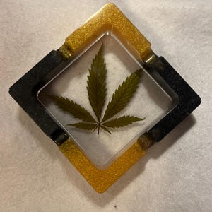 Real Marijuana Leaf Ashtray | Trinket Dish | Joint Tray |  Stoner Gift | Birthday Gift | Gift