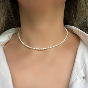 Tiny Rice NATURAL Pearl Choker Necklace • Freshwater Pearl Necklace • Minimalist Pearl Necklace • Layering Pearl Necklace • Dainty Pearl