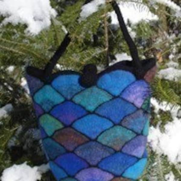 Felted Stained Glass Fan Bag Pattern  (knit)