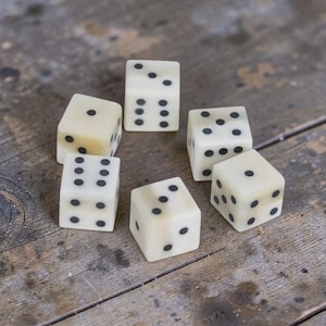 Dés Médiévaux en Os – Dés Viking Historique – Dés LARP – Accessoire Jeu Médiéval