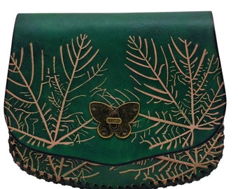 Fantastische mittelalterliche Cosplay-Tasche aus grünem Leder mit Elfenmuster