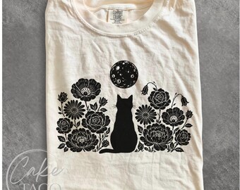 Cat Moon Shirt, Floral Cat TShirt for Cat Mom, Cottagecore Wildflower Tee, Celestial Cat Lover Gift, Botanical Moon Graphic T-Shirt