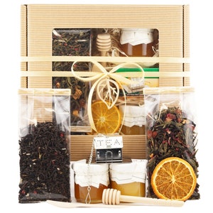 Set de regalo con té, dulces y tetera "Tea House" de UniTea Land (paquete para amantes del té, caja de té de hojas sueltas)