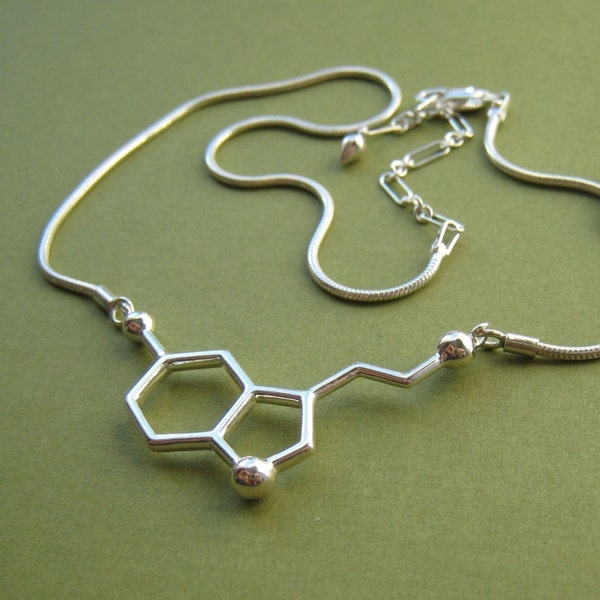 Collar de molécula de serotonina - para la felicidad - en plata de ley maciza