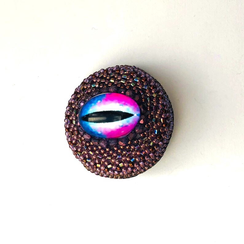 Beadwoven Eye of Sauron Brooch Halloween Unique Purple Red Blue Pin Beaded Eye Brooch Amethyst OOAK Halloween Gift for Her by enchantedbeads image 6