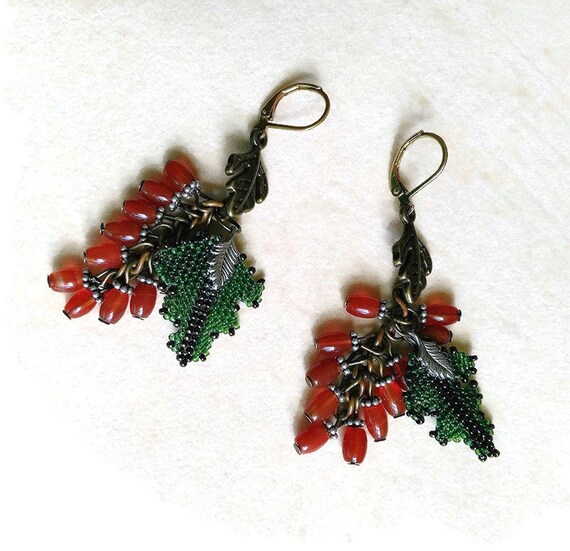 Small Acorn Cluster Earrings Vintage Carnelian Ac… - image 2