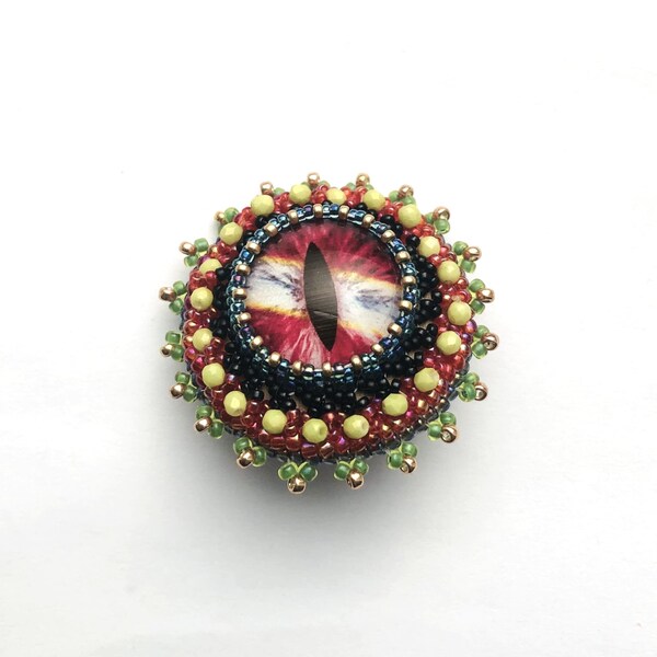 Beadwoven Red Green Gold Sauron Eye Brooch Dragon eye pin Lunar Year of the Dragon Pin Sturdy pinback Halloween Gift by ileanaEnchantedBeads