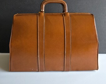 Beautiful Vintage Leather Satchel Suitcase Train Case