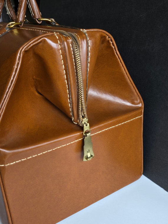 Beautiful Vintage Leather Satchel Suitcase Train … - image 3