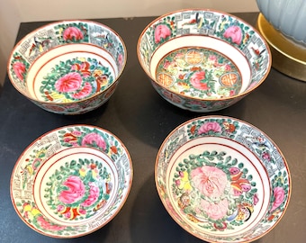 Set of 4 Graduated Decorative Famille Rose Canton Greek Key Rice Bowls - Elegant Chinese Porcelain – Vintage Collectibles