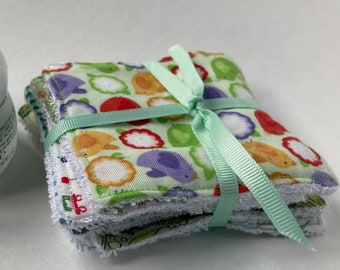 Eco Chic Essentials: Reusable Bamboo and Cotton Face Wipes with Coordinating Fabric Storage Basket