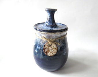 Jar with lid, cascading blues, pendant charm