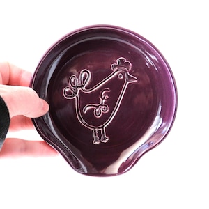 Farmhouse Chicken Hen Spoon Rest, Plum purple, Ladle Rest, wheel thrown Pottery