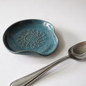 Green mandala design spoon rest, handmade image 5