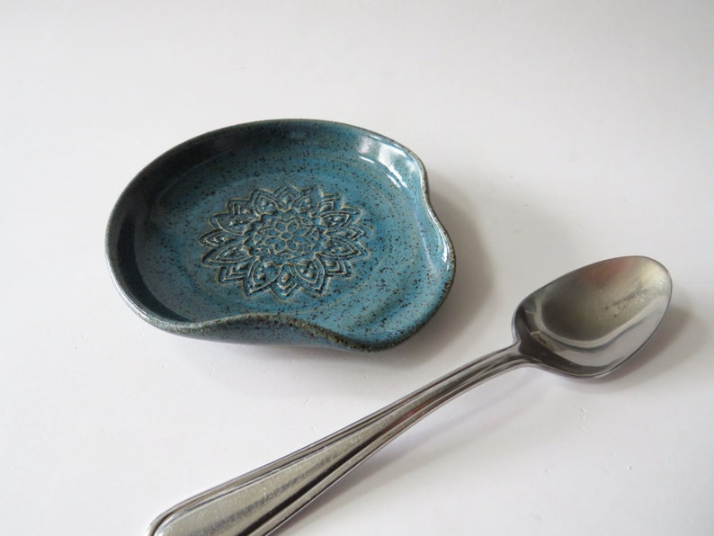 Green mandala design spoon rest, handmade image 5