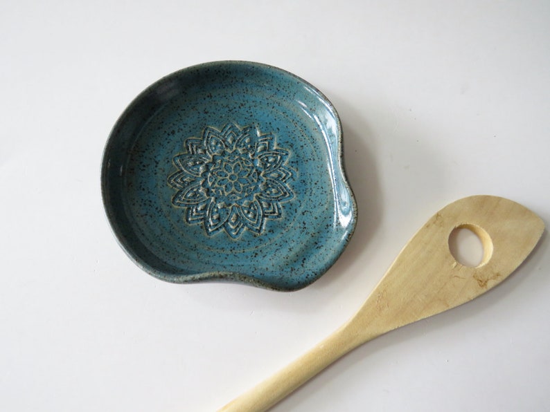 Green mandala design spoon rest, handmade image 2