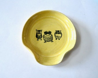 Small spoon rest, three owls, circular ceramic dish,  handmade