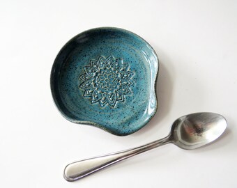 Green mandala design spoon rest,  handmade