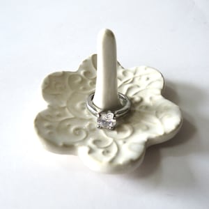 Ivory White Ring Dish, ring holder, elegant classic swirl print, 3 sizes available 2 3/4 inches