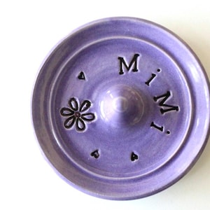Plato para anillos de color lila y morado, regalo de Mimi, cerámica hecha a mano imagen 1