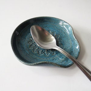 Green mandala design spoon rest, handmade image 6
