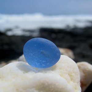 Rare Soft Blues and Colors of the Sea Genuine Sea Glass Bangle Bracelet, seaglass jewelry, beach glass 画像 2