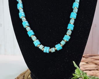 Collar de cuentas turquesas