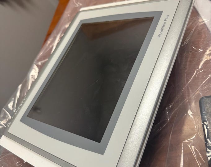 PanelView Plus 1000 to PanelView 7 Performance – Adapter Mounting Plate