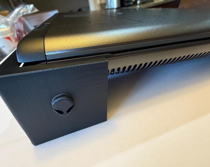 Alienware Riser M16, M14 R2 Support Legs - Helps with heat dissipation