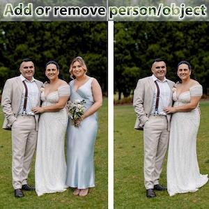 Puede incluir: Un grupo de tres personas posa para una foto al aire libre. Dos visten atuendos de boda, con la novia en un vestido blanco y el novio en un traje color beige. La tercera persona lleva un vestido azul claro y sostiene un ramo de flores. El fondo es un césped verde y árboles.
