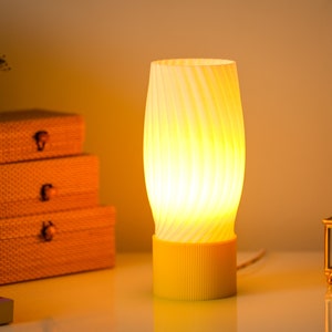 Rana Home minimalistische bureaulamp, strak bedlampje voor trendy huisontwerp, moderne bureaulamp