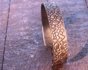 Kupferschmuck, Manschettenarmband, handgeschmiedeter Schmuck