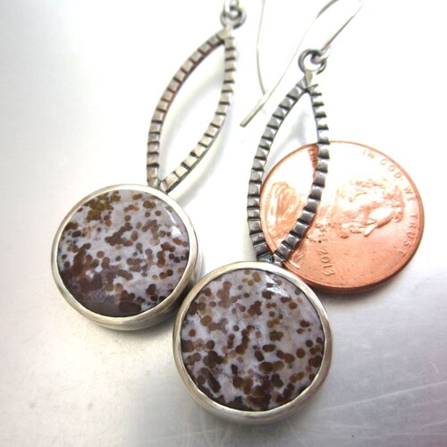 Shops Round Bloodstone cabochon and Sterling Silver Dangling Earrings