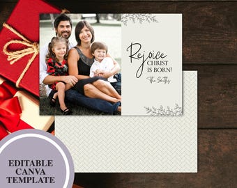 Tarjeta de Navidad «Alégrate, Cristo ha nacido», plantilla de tarjeta de Navidad con foto familiar, tarjeta editable en Canva, tarjeta de Navidad religiosa personalizada.
