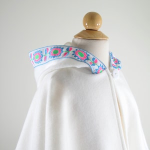 Girls Cloak, Girls Cream Fleece Princess Cape, Renaissance Costume, Hooded Poncho, Scandinavian Cape Coat, Adaptive Clothing Sz 6
