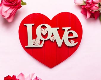 Rustic Wooden Love Sign: Heart Decor