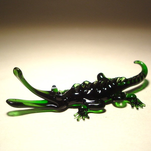 Handmade Blown Glass Art Small Animal Green Alligator Crocodile Figurine