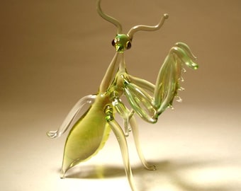 PRAYING MANTIS Blown Glass Art Figurine Insect  - Great Gift, Collectible Figurine