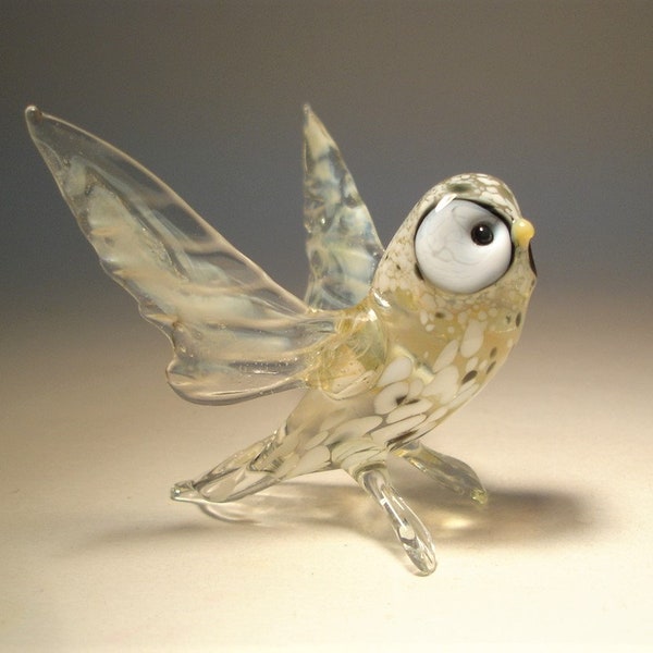 Blown Glass Figurine Art  Bird White Polar North OWL with Open Wings