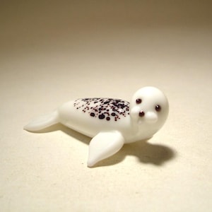 Handmade Blown Glass Figurine Sea Marine Animal Small White Baby SEAL great gift for girl or boy first collection