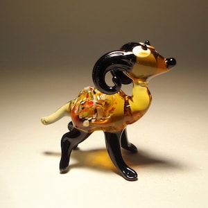 Handgemachte Mundgeblasene Glas Kunst Figur Bauernhof Tier Komik SCHAF mit schwarzen Hörnern und Beinen