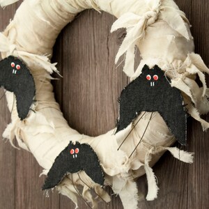 Primitive Halloween Wreath, 12 Fabric Wreath with Black Bats, Front Door Fall Decor or Hanging Wall Decoration image 3