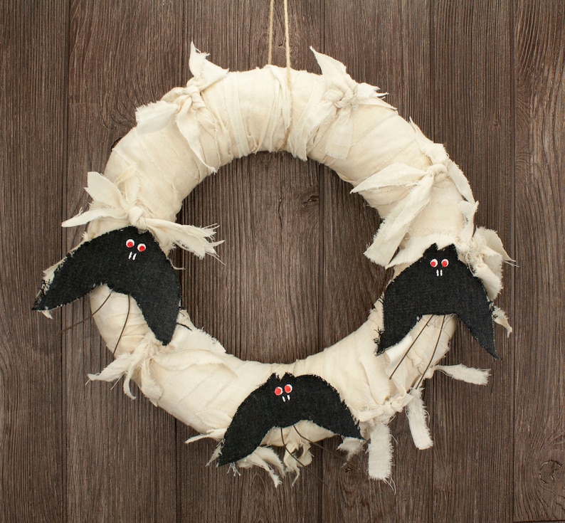 Primitive Halloween Wreath, 12 Fabric Wreath with Black Bats, Front Door Fall Decor or Hanging Wall Decoration image 5