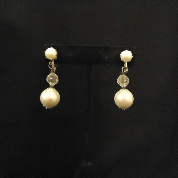 White Clear Clip On Earrings Made in Hong Kong Pe… - image 1