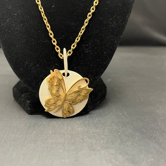 Vintage Butterfly Necklace Single One Strand Gold… - image 1